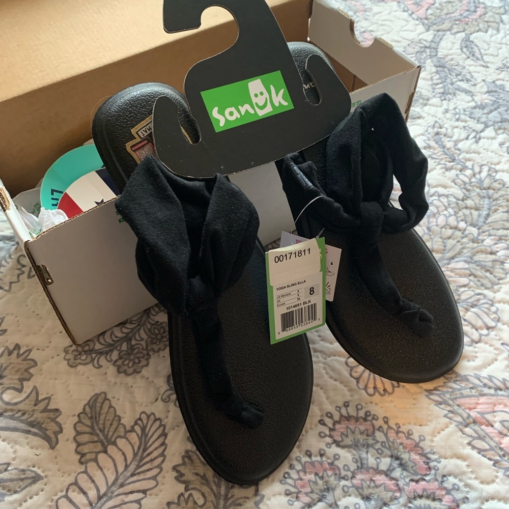 Sanuk Black Sandals